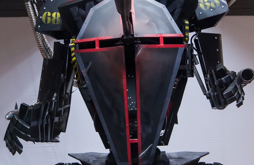 Презентация трехметрового робота Night Fox II в МХПИ 5 фото