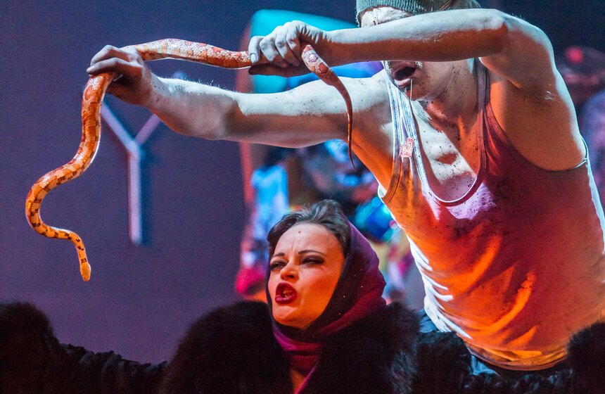 "Ричард III" в исполнении "Коляда-Театра" 12 фото