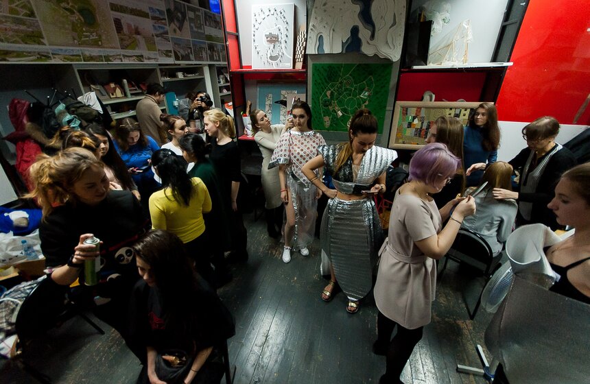 Модный показ студентов МХПИ 2 фото