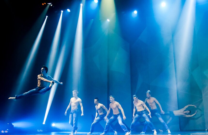 Шоу Flexx Ballet в московском мюзик-холле 11 фото