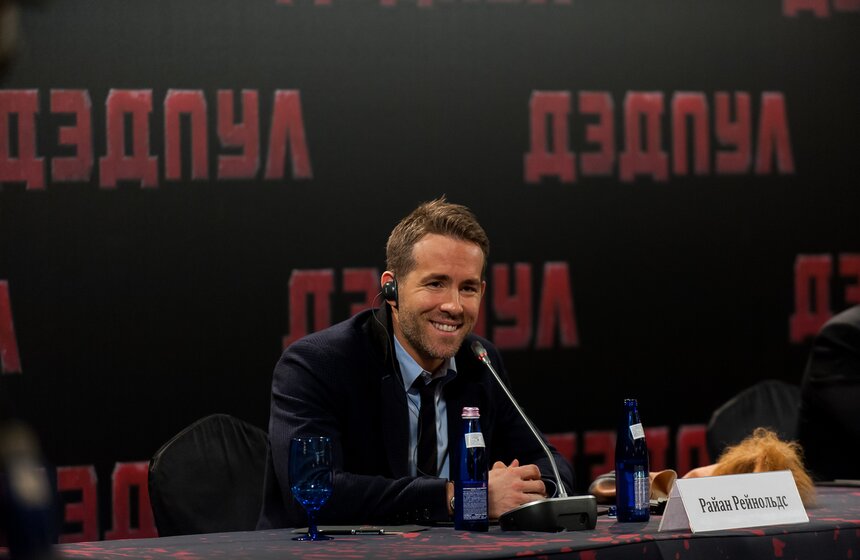 Райан Рейнольдс представил в Москве "Дэдпула" 14 фото