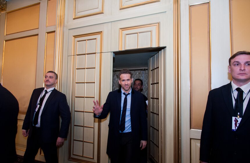 Райан Рейнольдс представил в Москве "Дэдпула" 1 фото