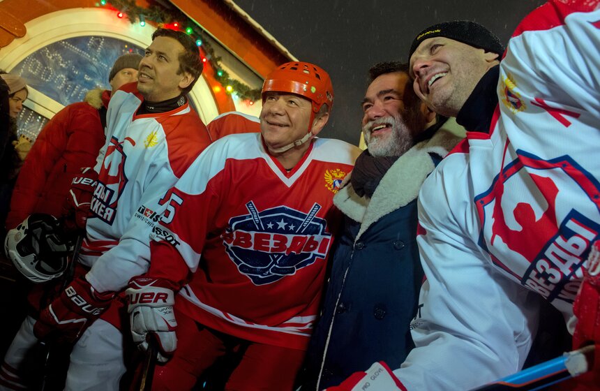 100 дней до ЧМ по хоккею: товарищеский матч с участием звезд 10 фото