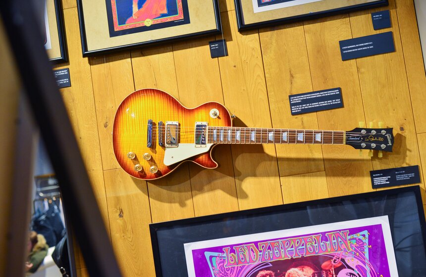 В "Цветном" открылась выставка "Bob Masse: Rock Posters" 4 фото