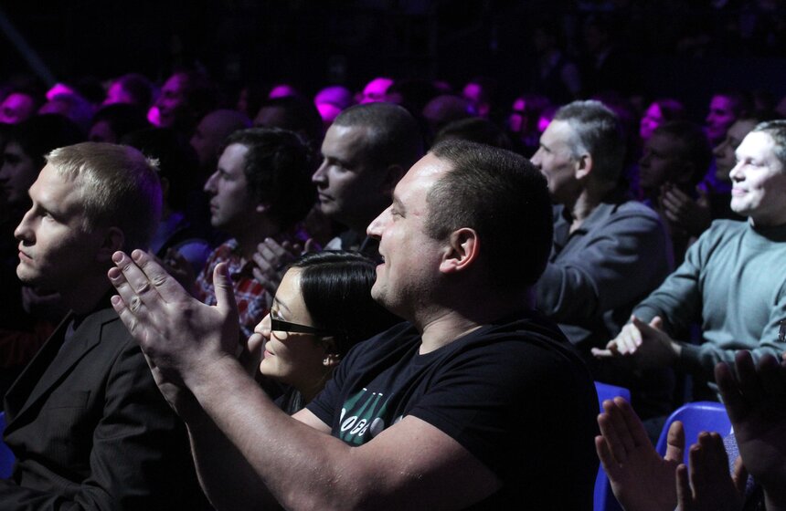 В Москве прошел международный турнир по смешанным единоборствам 8 фото