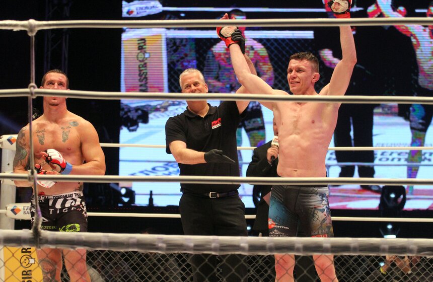 В Москве прошел международный турнир по смешанным единоборствам 24 фото