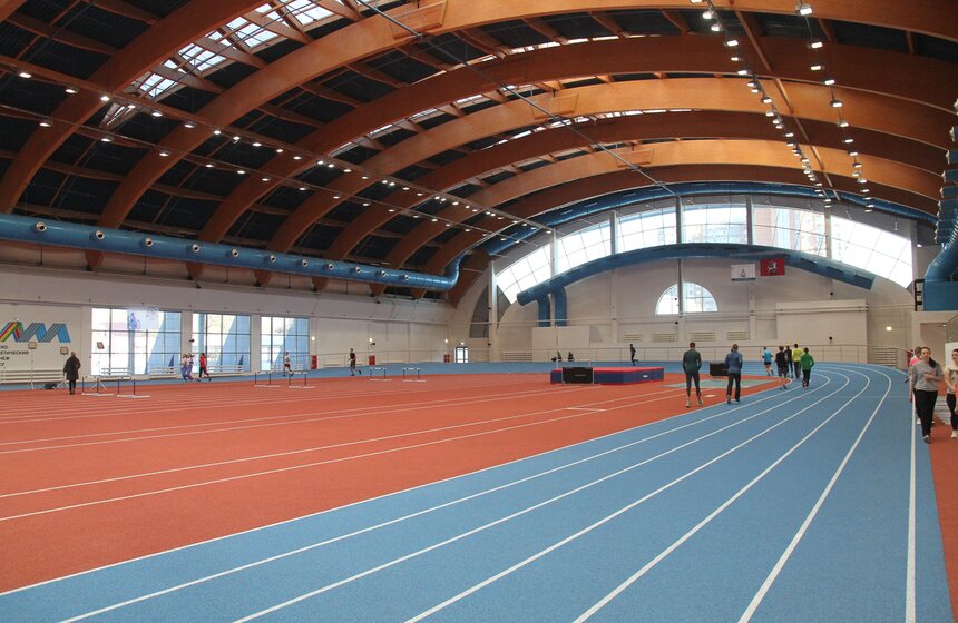 Сергей Собянин осмотрел легкоатлетический манеж МГСУ 5 фото