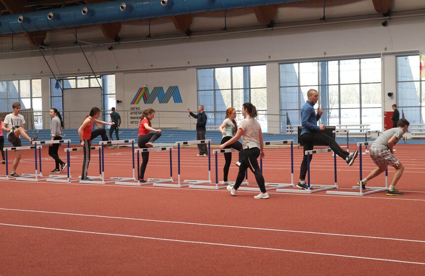 Сергей Собянин осмотрел легкоатлетический манеж МГСУ 4 фото