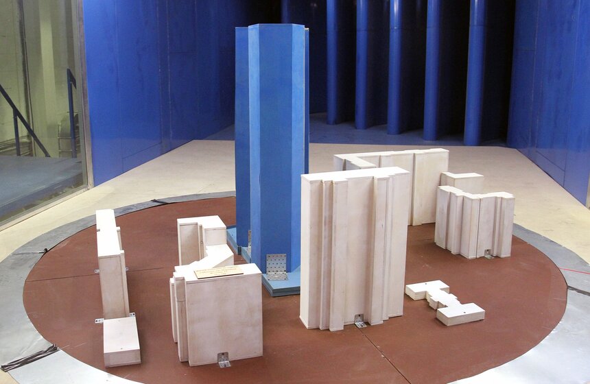 Сергей Собянин осмотрел легкоатлетический манеж МГСУ 18 фото