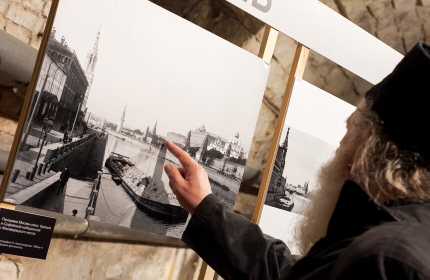 Открылась выставка о значимых архитектурных объектах столицы 7 фото