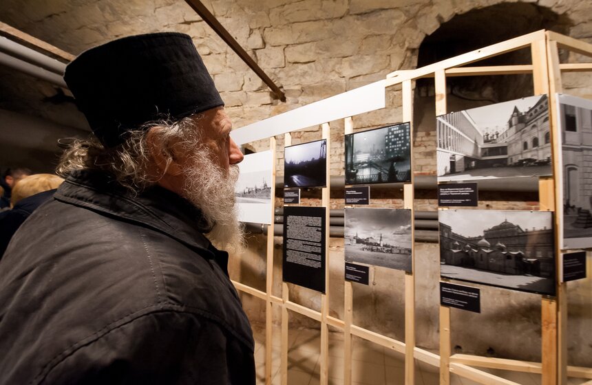 Открылась выставка о значимых архитектурных объектах столицы 9 фото