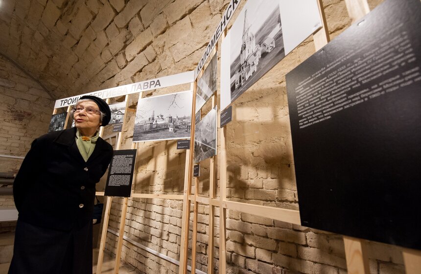 Открылась выставка о значимых архитектурных объектах столицы 16 фото