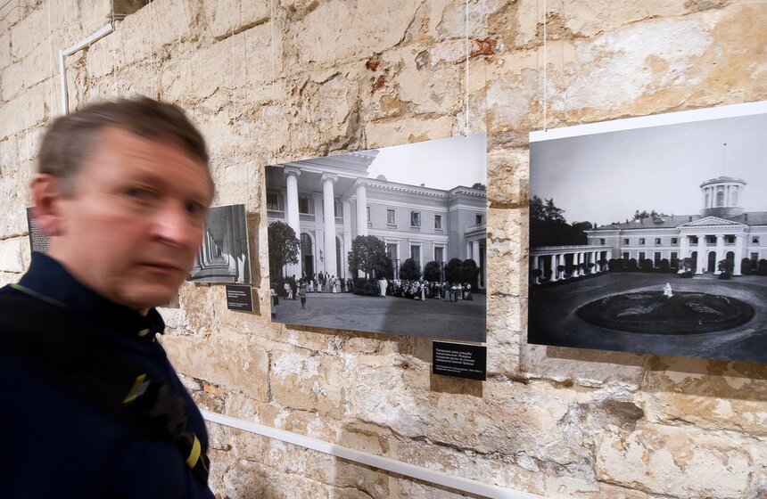 Открылась выставка о значимых архитектурных объектах столицы 19 фото