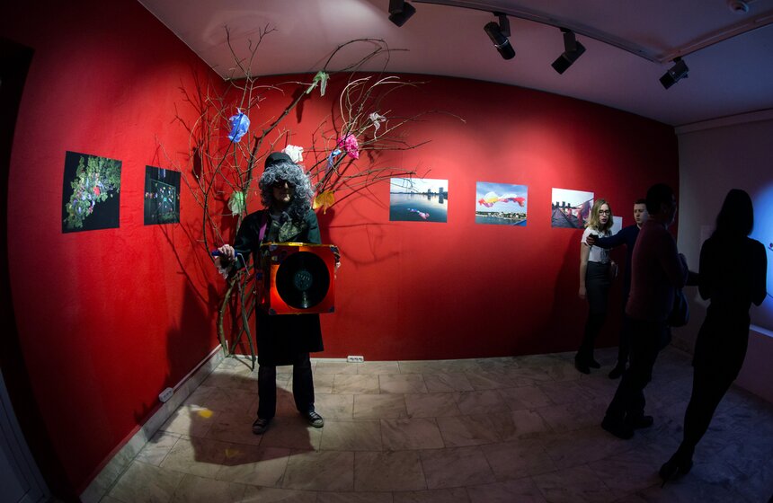 Разнообразие медиаискусства представили в проекте "Антимузей" 14 фото