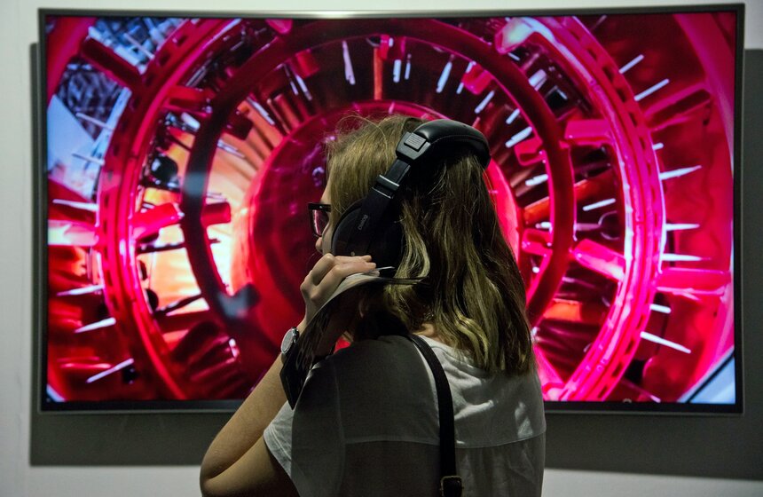 Разнообразие медиаискусства представили в проекте "Антимузей" 7 фото