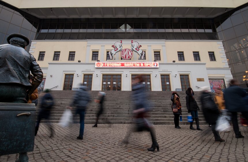 Участницы новой программы "БРАВО!" в цирке Никулина 1 фото