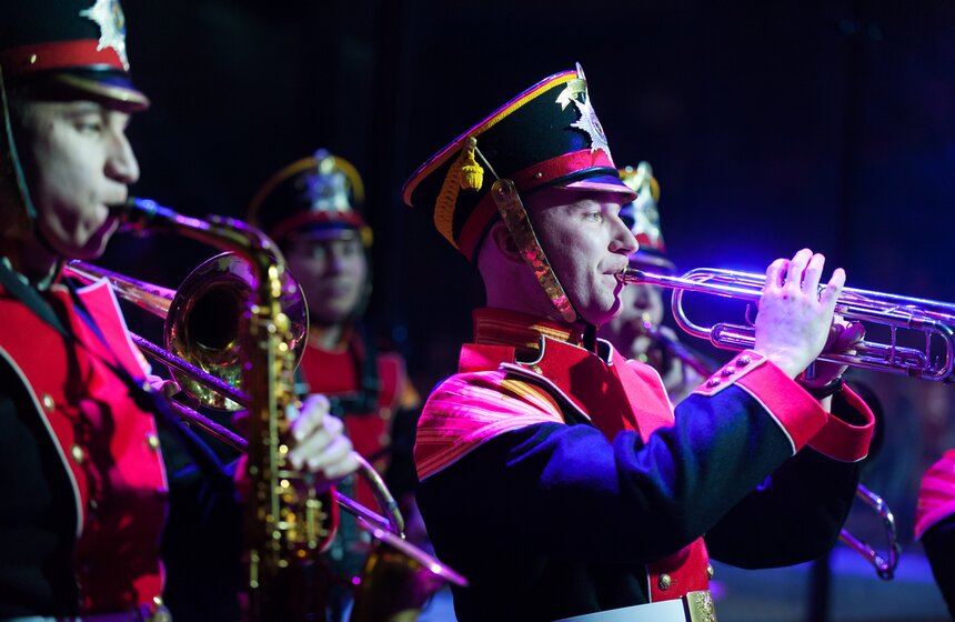 В спорткомплексе "Олимпийский" проходят Бои роботов 7 фото