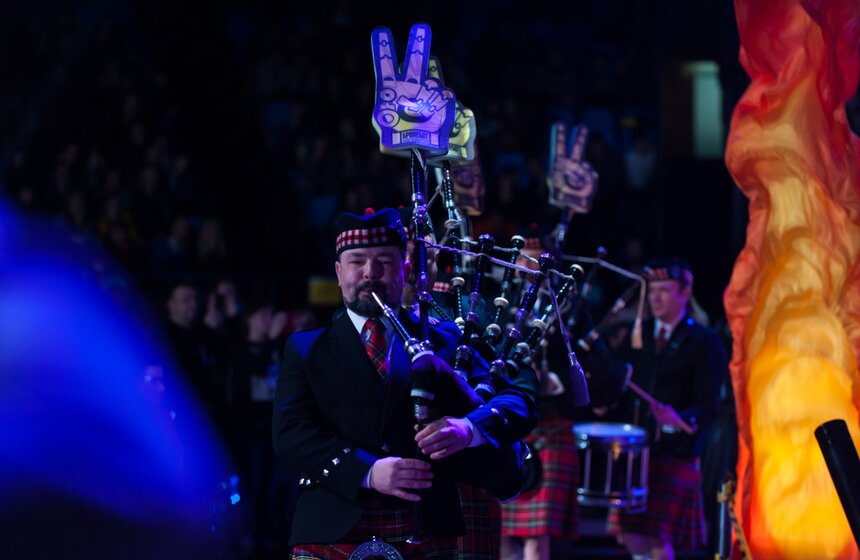 В спорткомплексе "Олимпийский" проходят Бои роботов 23 фото