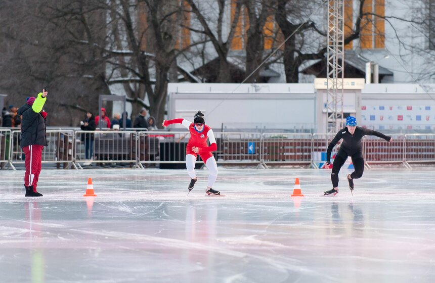 Фестиваль "Московские молнии" на катке ВДНХ 3 фото