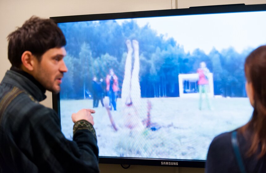 В ММСИ открылись выставки Андрея Кузькина и арт-группы "МишМаш" 4 фото