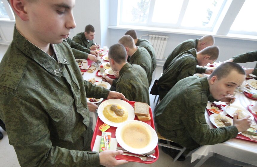 Сергей Собянин посетил мотострелковую бригаду в Мосрентгене 11 фото