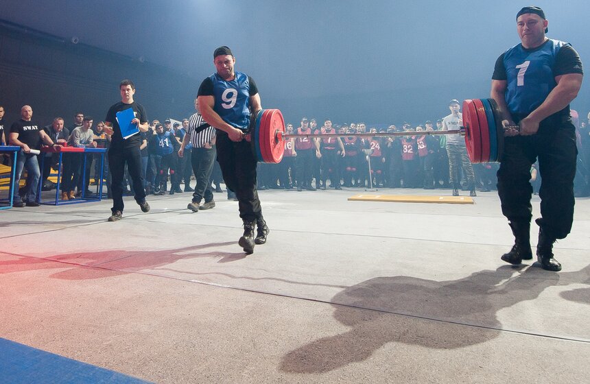 В Москве прошел силовой турнир сотрудников авиабезопасности 9 фото