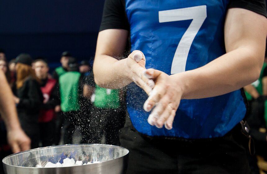 В Москве прошел силовой турнир сотрудников авиабезопасности 4 фото