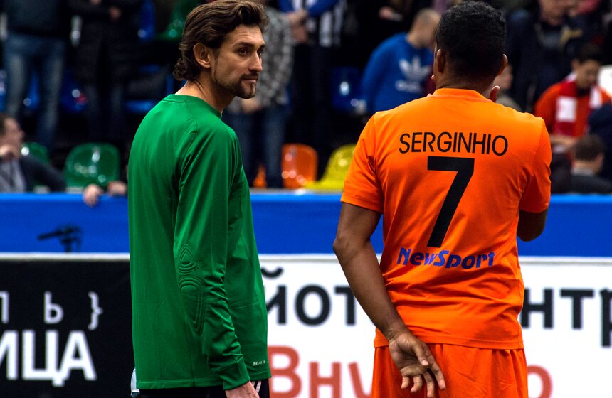 В столице проходит "Кубок Легенд" по футболу 15 фото