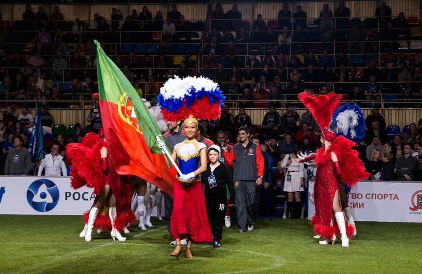 В столице проходит "Кубок Легенд" по футболу 10 фото