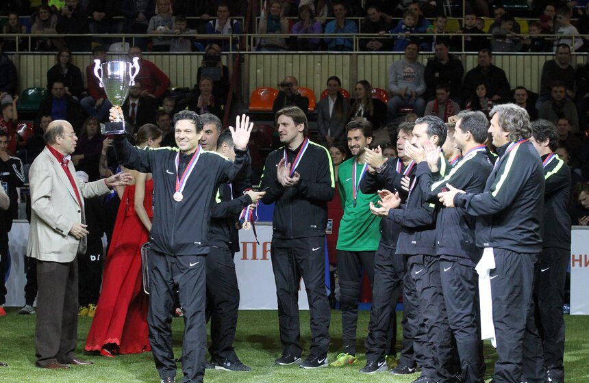 Сборная России одержала победу в "Кубке Легенд" 29 фото