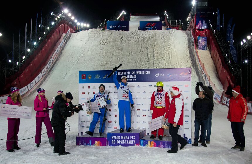 Кубок мира по лыжной акробатике в фотографиях 34 фото