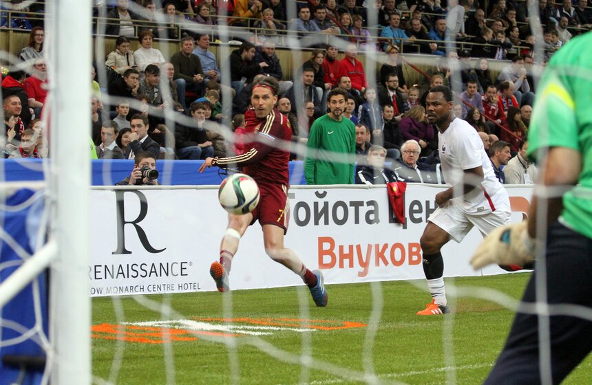 Сборная России одержала победу в "Кубке Легенд" 12 фото