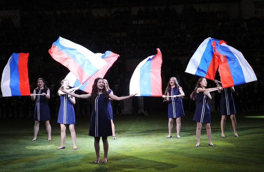 Сборная России одержала победу в "Кубке Легенд" 22 фото