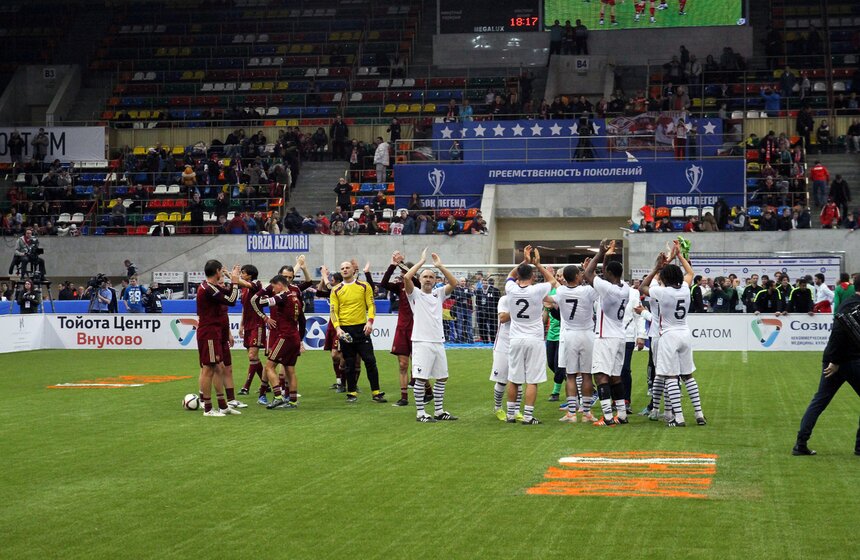 Сборная России одержала победу в "Кубке Легенд" 21 фото