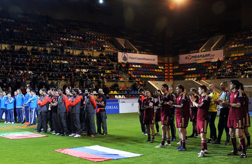 Сборная России одержала победу в "Кубке Легенд" 24 фото