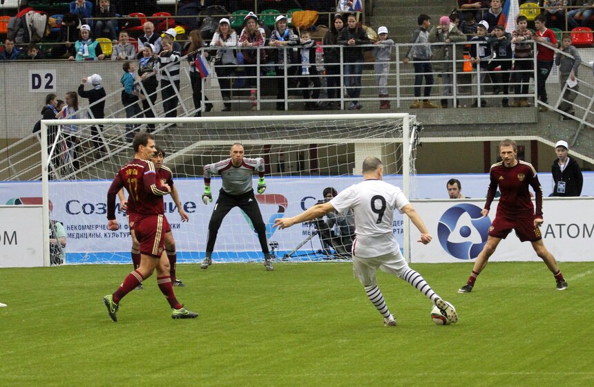 Сборная России одержала победу в "Кубке Легенд" 9 фото