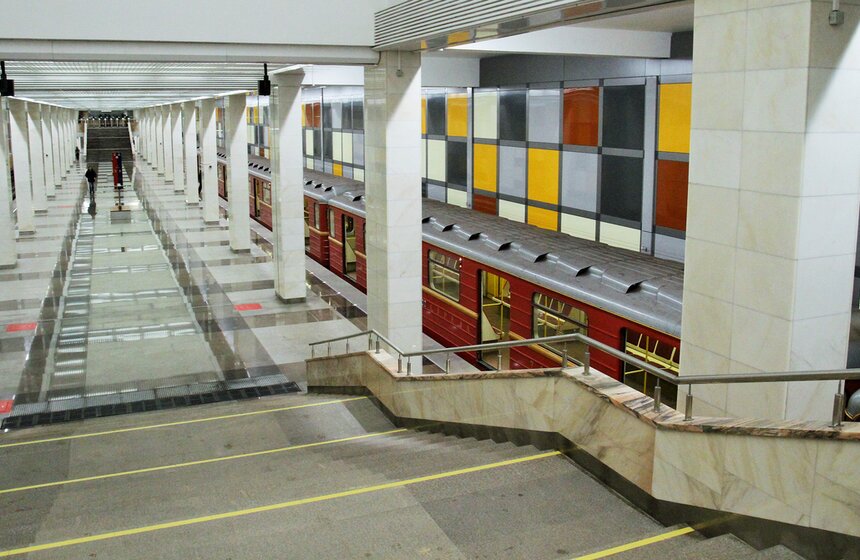 200-я станция метро: как выглядит "Саларьево" 9 фото