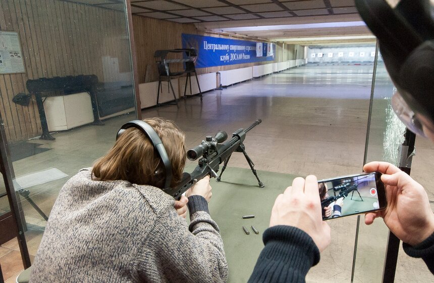 Депутаты поучаствовали в соревнованиях по стрельбе 40 фото
