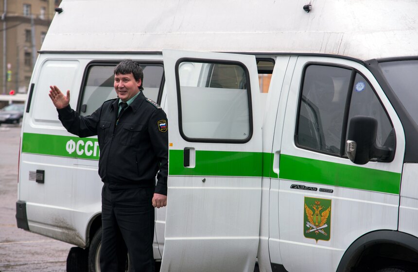 Судебные приставы провели акцию "Узнай о своих долгах" 3 фото