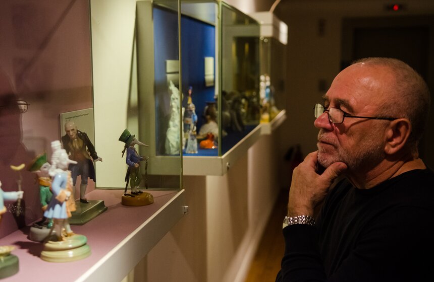 Выставка "Литература и фарфор" в музее Пушкина 20 фото