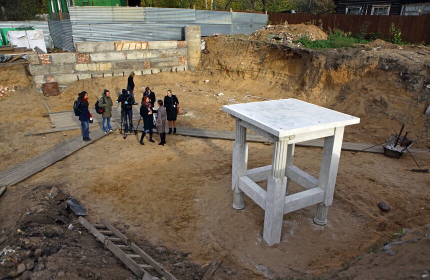 В поселке Красково презентовали "поэтическую табуретку" 1 фото