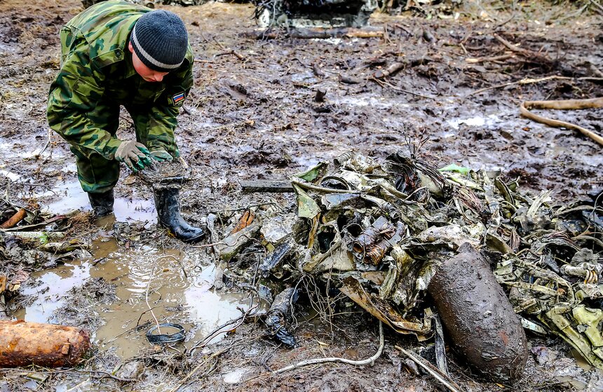 В Тверской области подняли фрагменты бомбардировщика Пе-2 1 фото