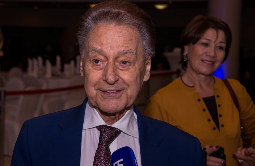 Никита Михалков и Эдуард Артемьев провели творческий вечер 11 фото