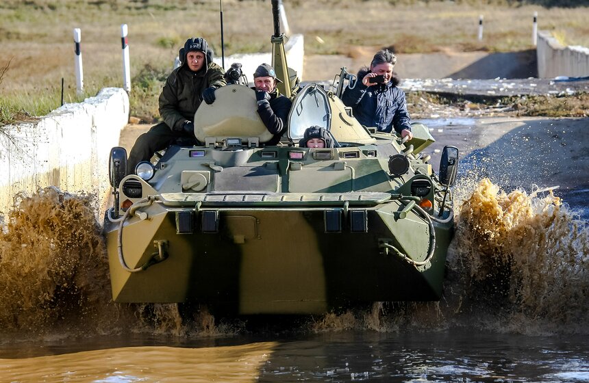 На "Интерполитехе" показали новейшую военную технику 33 фото