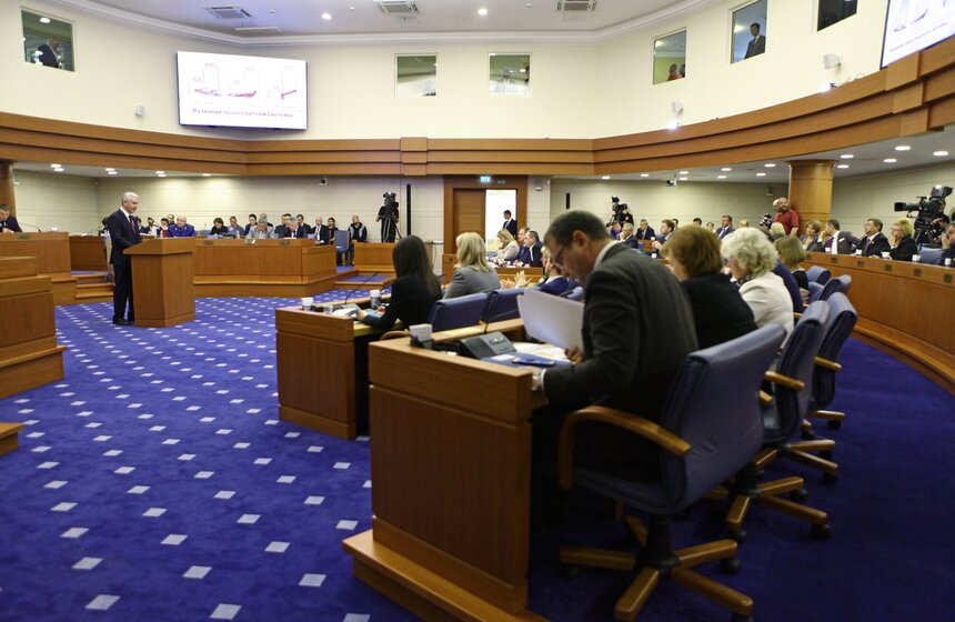 Сергей Собянин выступил перед депутатами Мосгордумы 10 фото