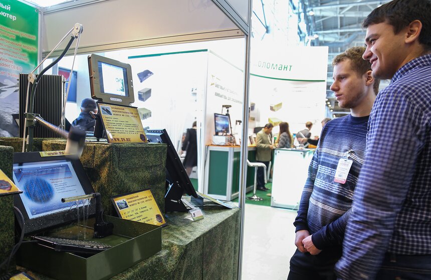 На ВДНХ открылась оборонная выставка "Интерполитех-2015" 3 фото