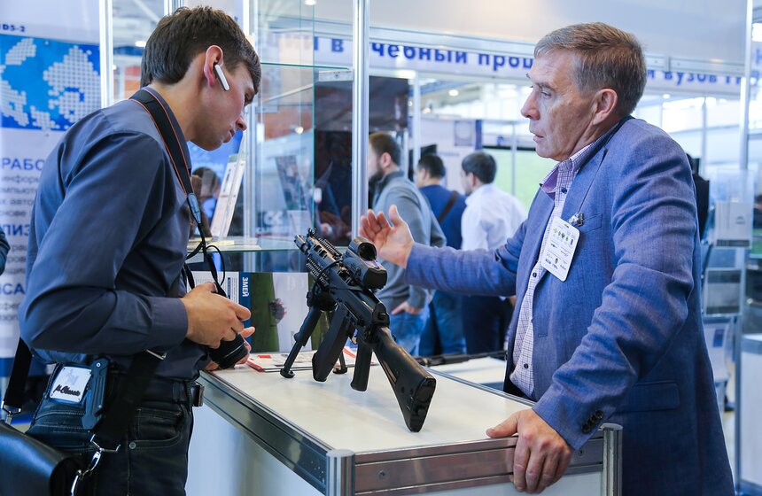 На ВДНХ открылась оборонная выставка "Интерполитех-2015" 13 фото