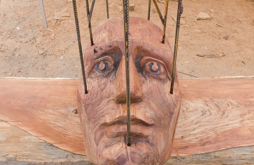 Симпозиум по скульптуре из дерева "Между небом и водой" 25 фото