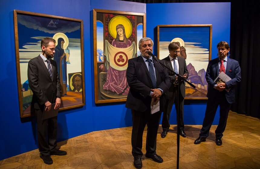 В Музее Востока представили триптих Николая Рериха 6 фото