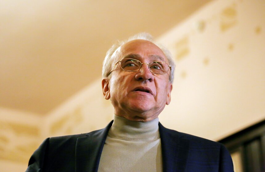 Самых преданных артистов МХТ наградили "Чайками" 16 фото